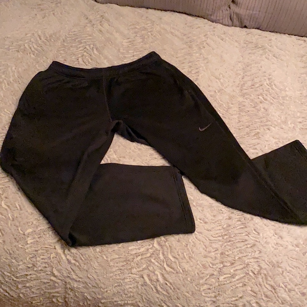 Men’s Nike pants